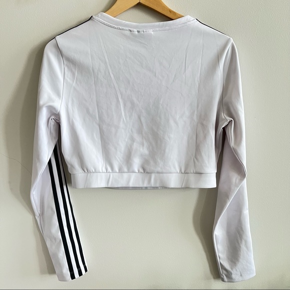 Adidas crop top - Picture 2 of 3